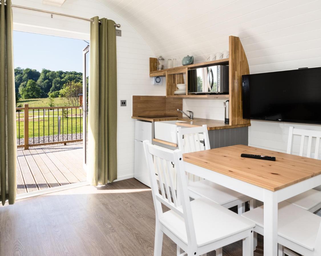 Weedingshall Lodges Falkirk Esterno foto