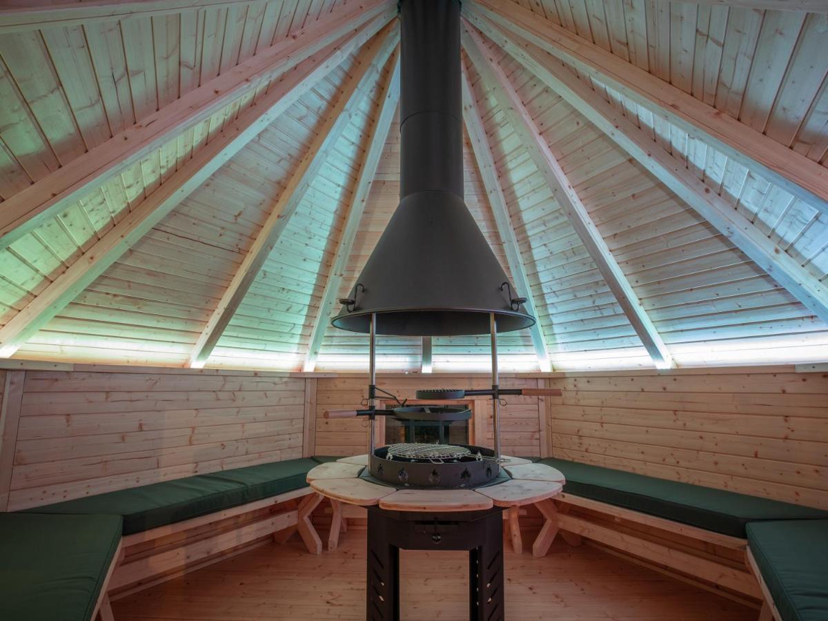 Weedingshall Lodges Falkirk Esterno foto