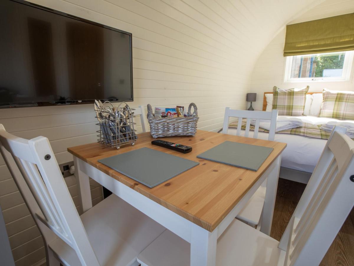 Weedingshall Lodges Falkirk Esterno foto
