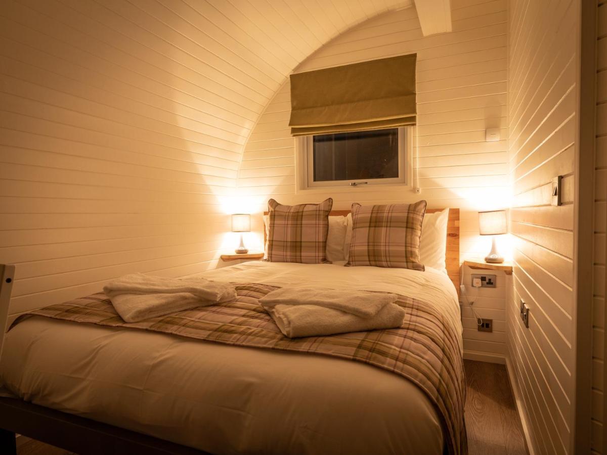 Weedingshall Lodges Falkirk Esterno foto
