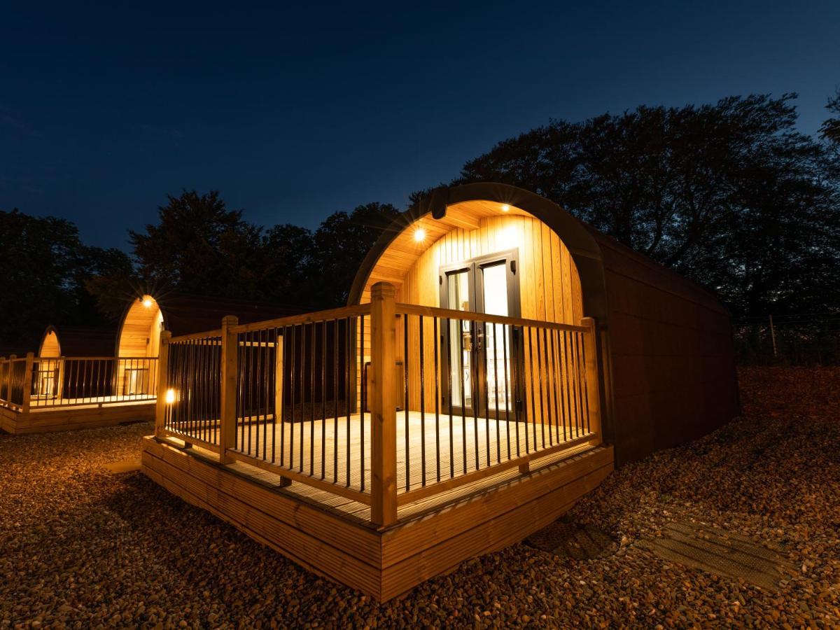 Weedingshall Lodges Falkirk Esterno foto