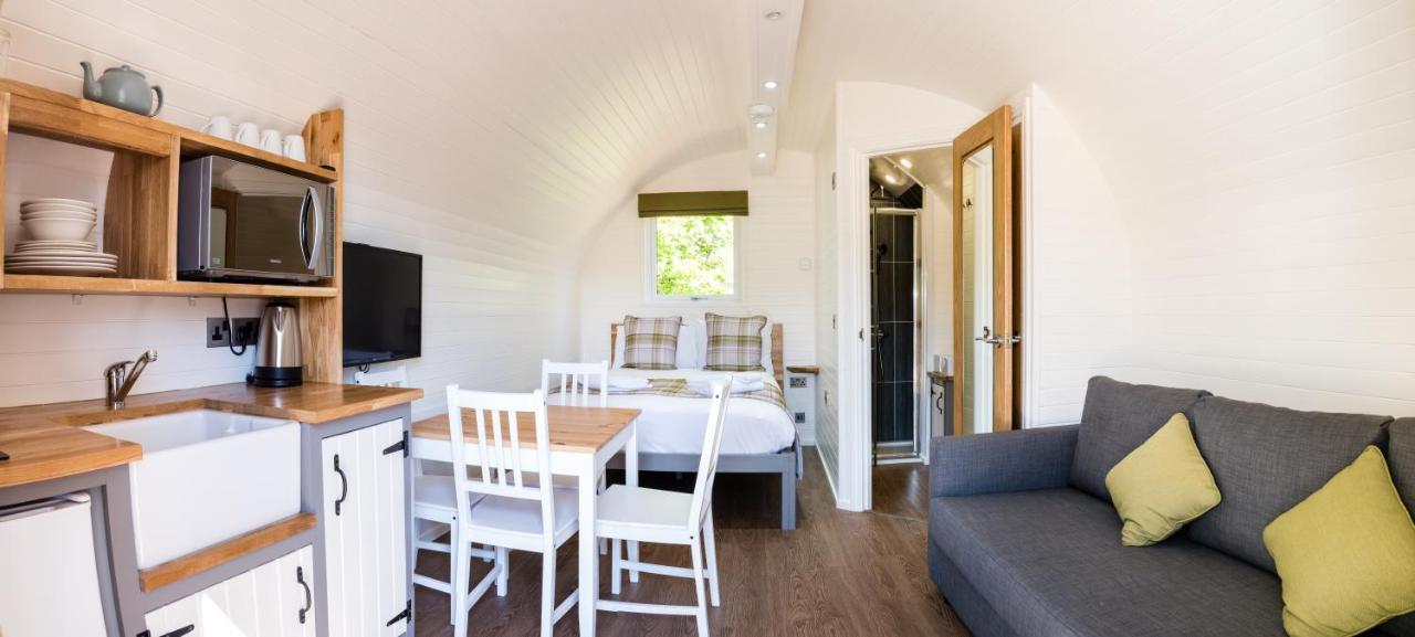 Weedingshall Lodges Falkirk Esterno foto