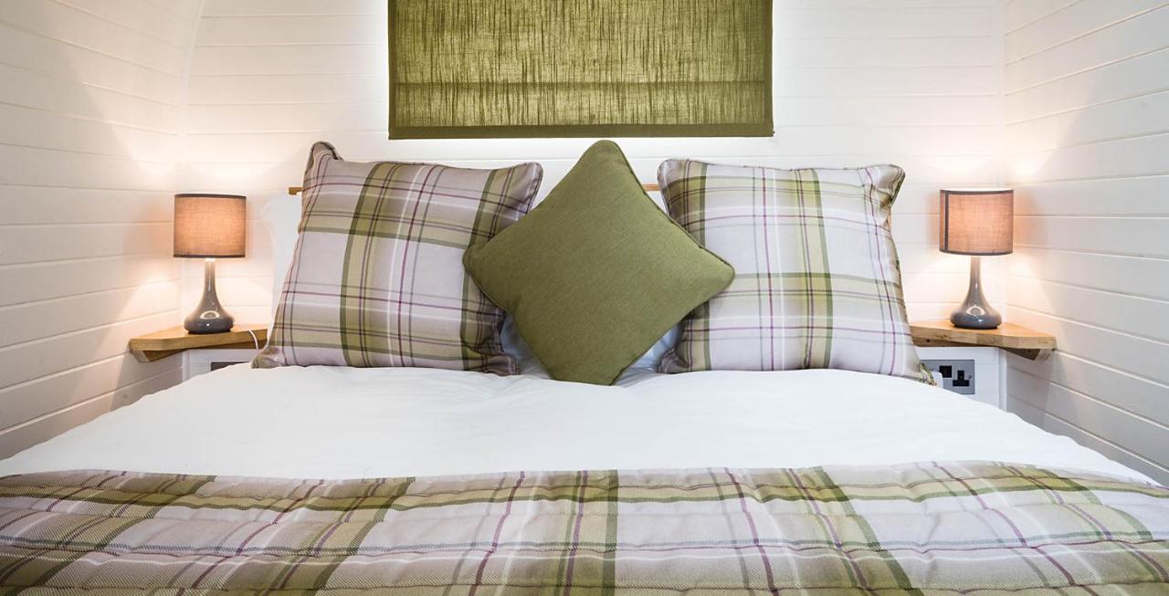 Weedingshall Lodges Falkirk Esterno foto